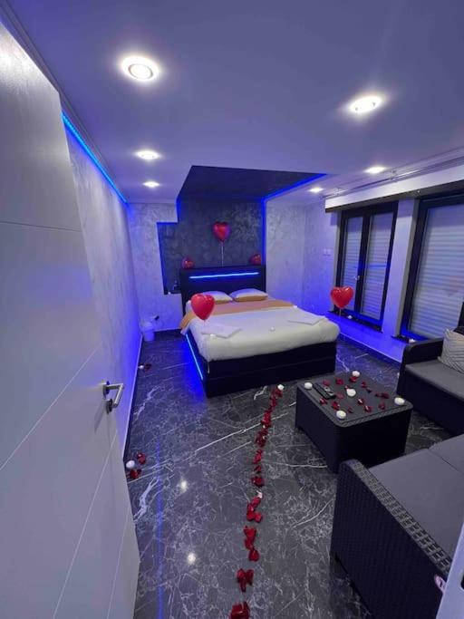 Appart Hotel Avec Sauna, Jacuzzi, Strazburg Dış mekan fotoğraf
